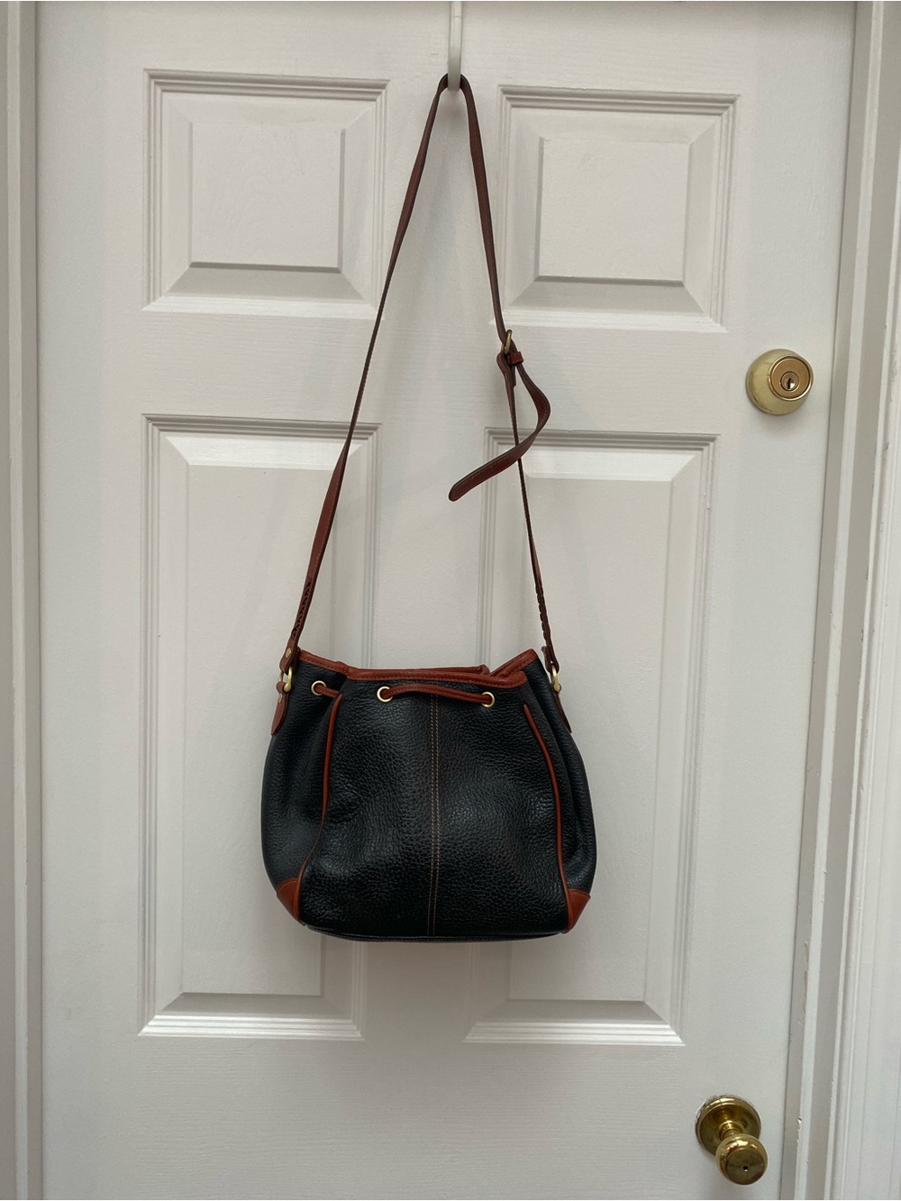 Liz Claiborne Black and Brown Pebbled Leather Drawstring Shoulder Bag - Picture 3 of 12
